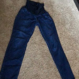 Maternity pants size large